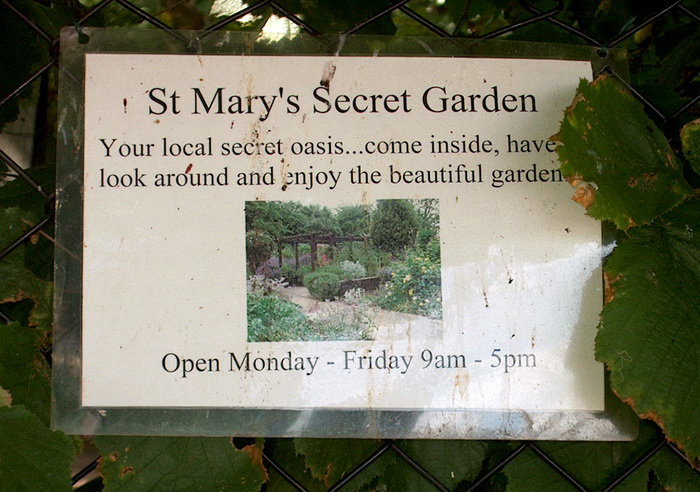 St Mary S Secret Garden In London Gardens Parks Squares And